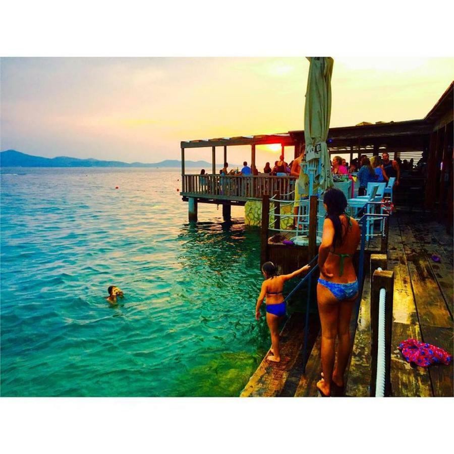 The Mellow Monkey Hostel Zadar Ngoại thất bức ảnh